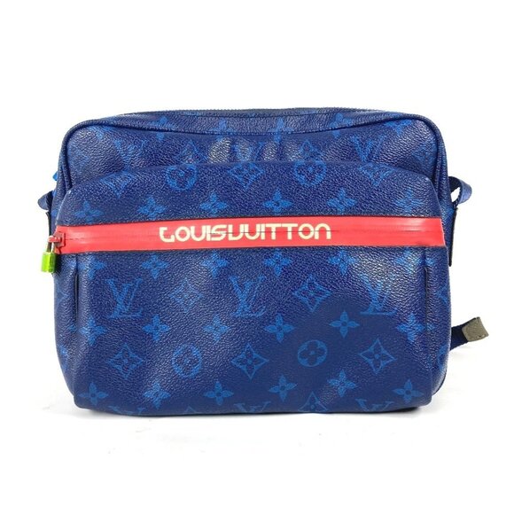 LOUIS VUITTON Red Monogram Shoulder Bag - Picture 1 of 16